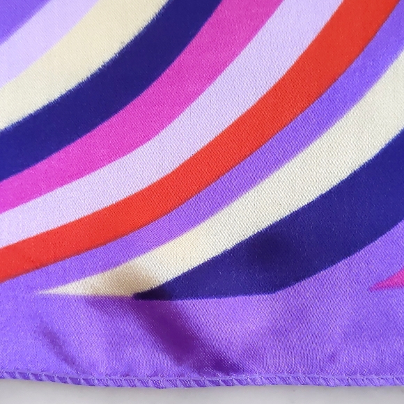 NWT. Purple colorful scarf. - Picture 2 of 3